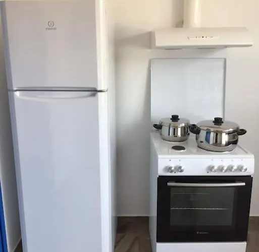 80 τ.μ. δίπλα από την θάλασσα στην ελιά. Apartment *